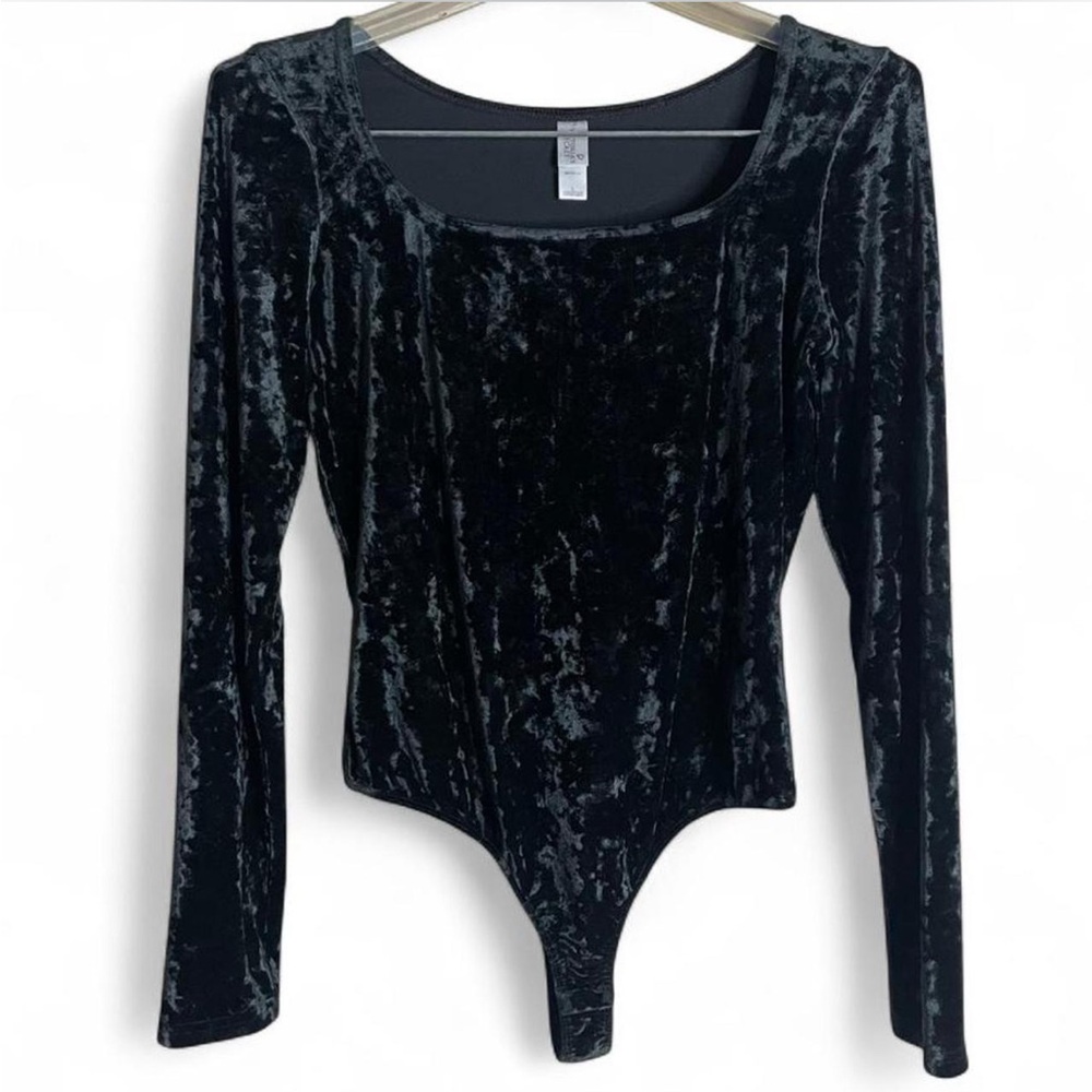 Victoria's Secret Black Velvet Long Sleeve Bodysuit Women’s L